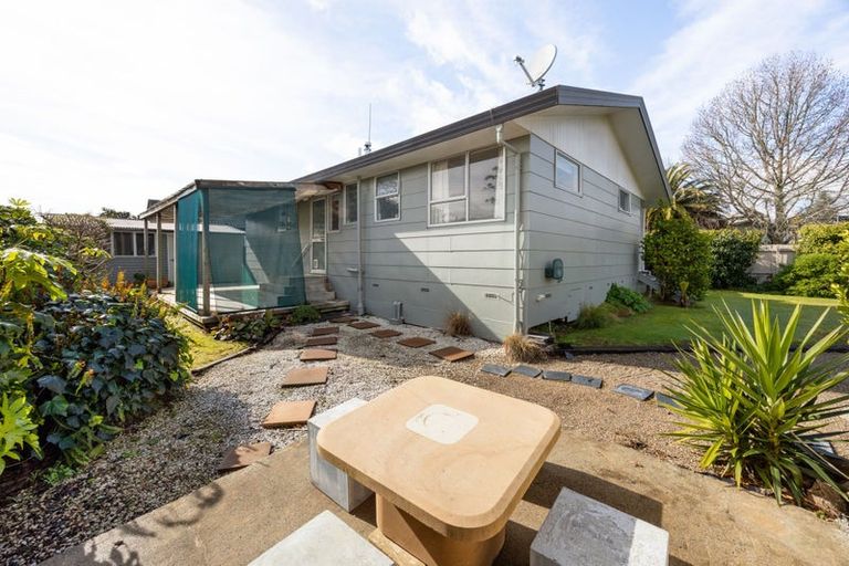 Photo of property in 24 Blomfield Street, Nawton, Hamilton, 3200