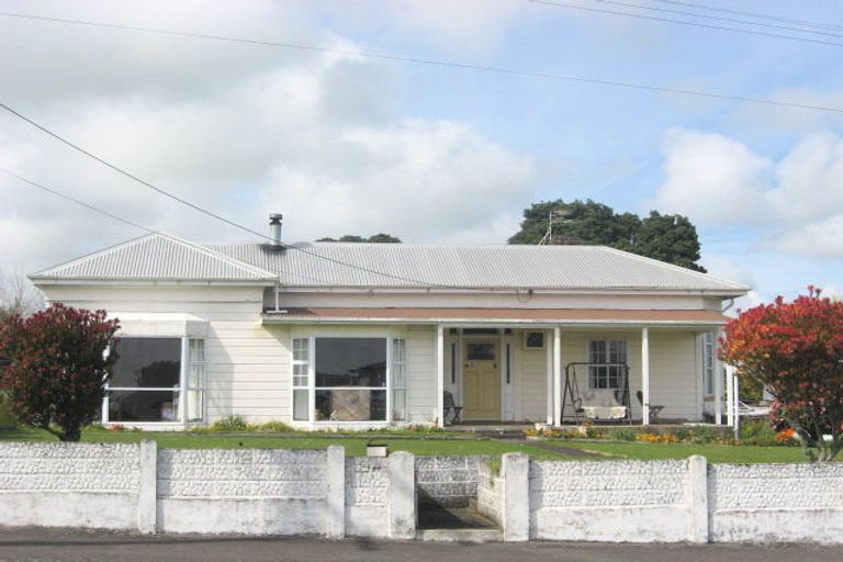 Photo of property in 20 Richmond Street, Waitara, 4320