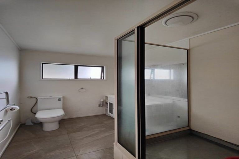 Photo of property in 4 Derrimore Heights, Clover Park, Auckland, 2019