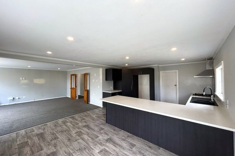 Photo of property in 14 Peel Place, Wainuiomata, Lower Hutt, 5014