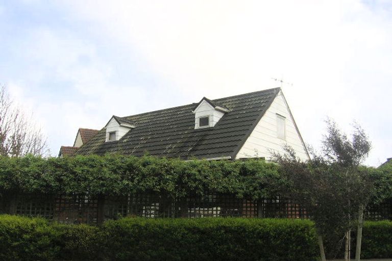 Photo of property in 1 Baton Place, Highbury, Palmerston North, 4412