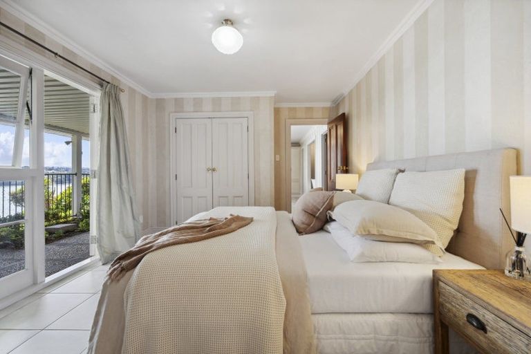 Photo of property in 56 Queen Street, Northcote Point, Auckland, 0627