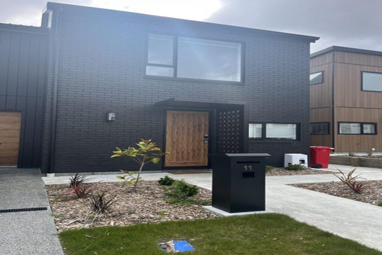 Photo of property in 11 Betty Boyes Street, Wallaceville, Upper Hutt, 5018