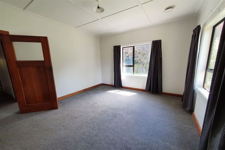 Photo of property in 2 Henry Wigram Drive, Wigram, Christchurch, 8042