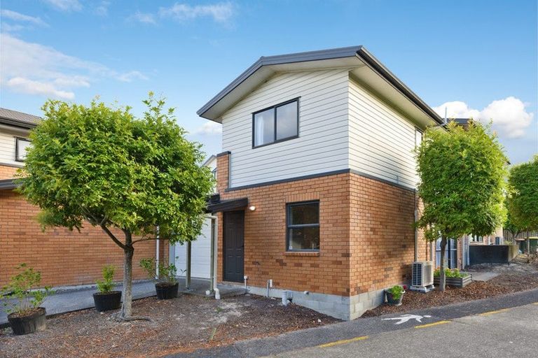 Photo of property in St Claire Village, 41/172 Mcleod Road, Te Atatu South, Auckland, 0610
