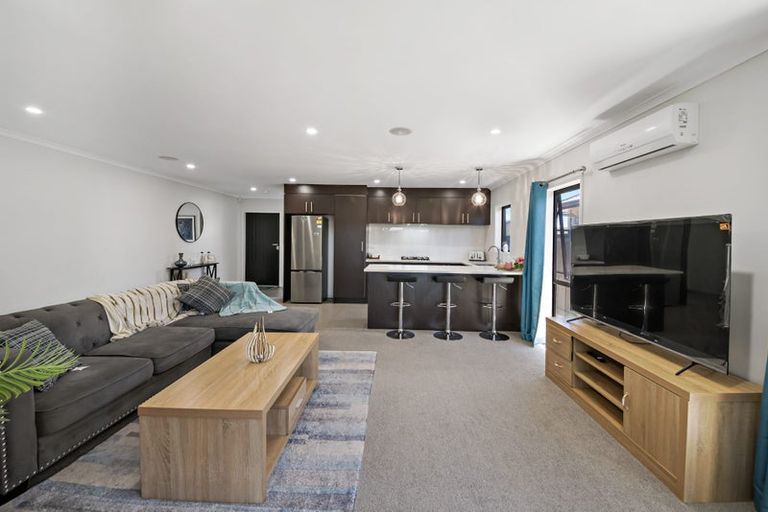 Photo of property in 3 Perla Road, Pukekohe, 2120