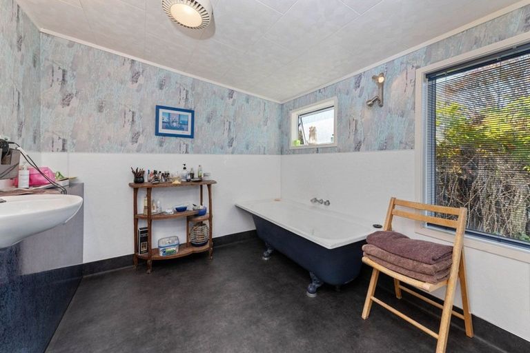 Photo of property in 33 Owhango Road, Owhango, 3990