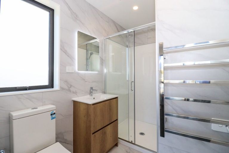 Photo of property in 4c Blue Gum Rise, Sunnyhills, Auckland, 2010