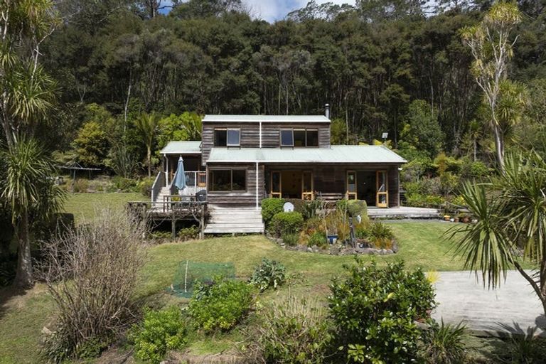 Photo of property in 73 Campbell Road, Totara North, Kaeo, 0479