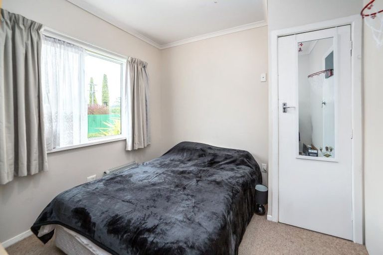 Photo of property in 14 Humphries Street, Greytown, 5712