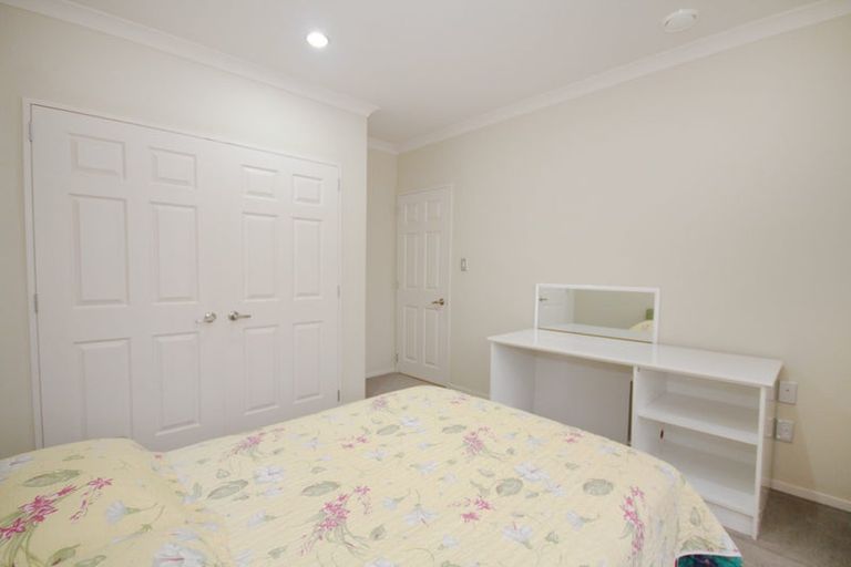 Photo of property in 97a Island Bay Road, Beach Haven, Auckland, 0626