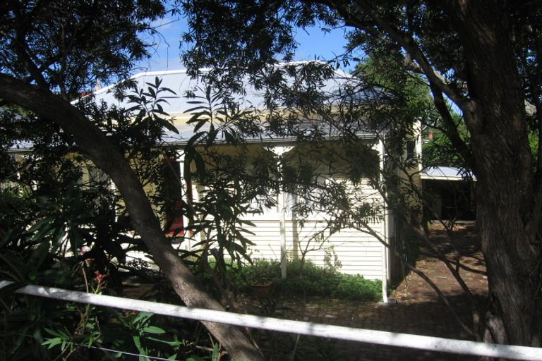 Photo of property in 3 Lake Road, Devonport, Auckland, 0624