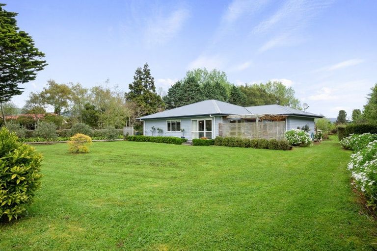 Photo of property in 1098 Queen Street East, Levin, 5571