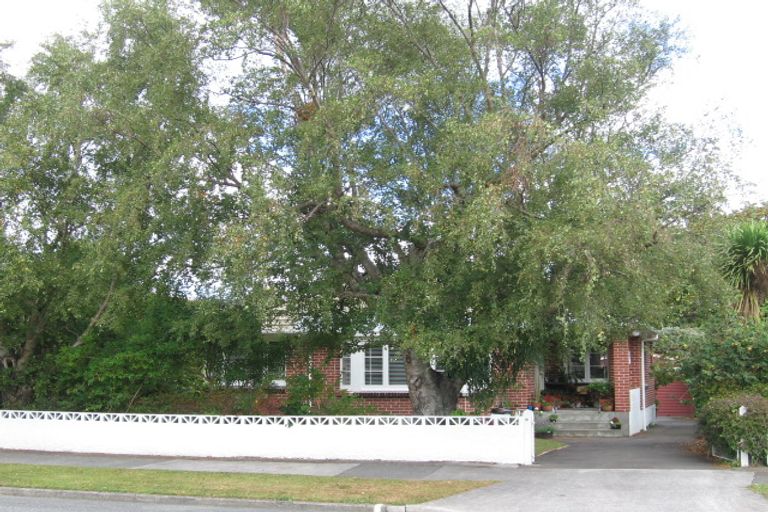 Photo of property in 61 Brentwood Street, Trentham, Upper Hutt, 5018