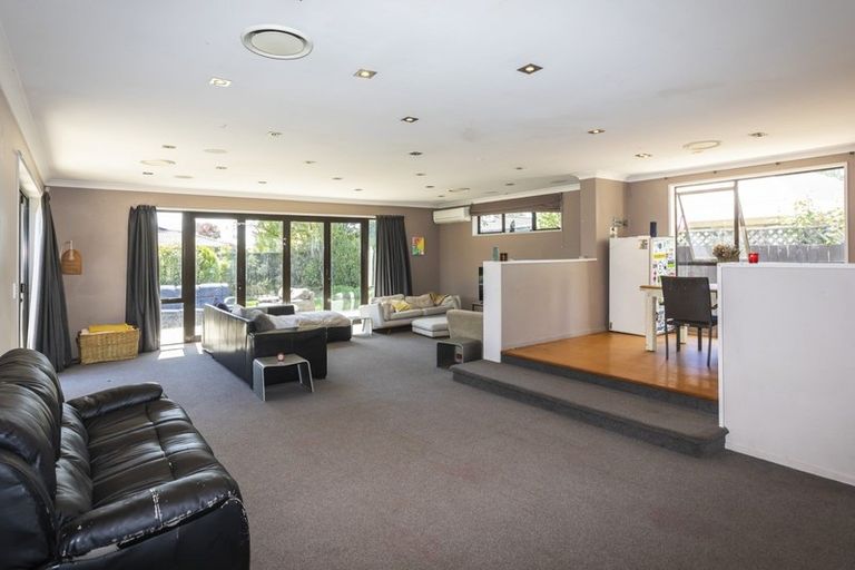 Photo of property in 52 Parkstone Avenue, Ilam, Christchurch, 8041