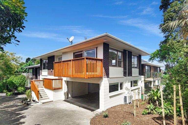 Photo of property in 2/27 Waitemata Road, Hauraki, Auckland, 0622