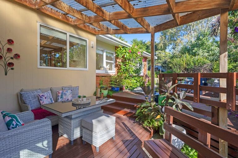 Photo of property in 27 Glen Terrace, Te Puke, 3119