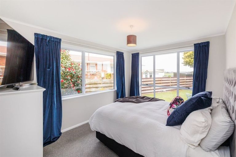 Photo of property in 10 Peters Avenue, Cloverlea, Palmerston North, 4412