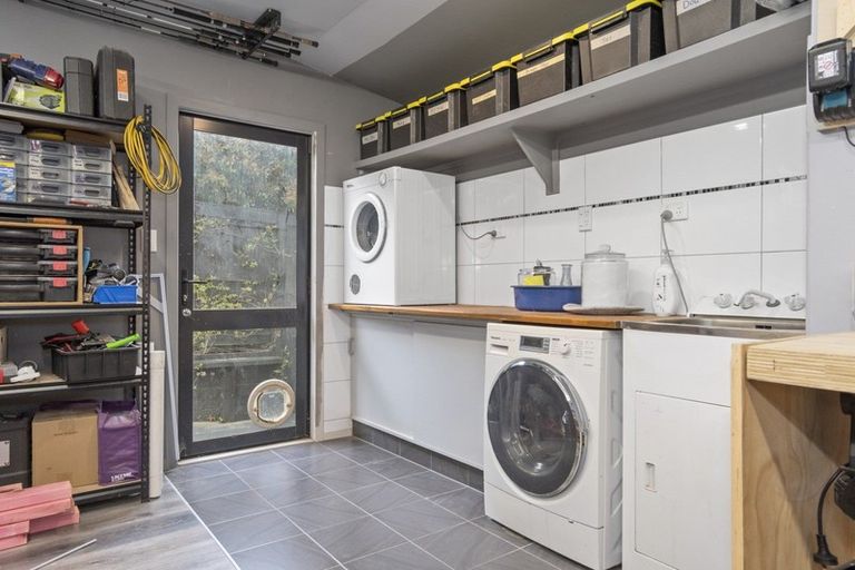 Photo of property in 43 Honeysuckle Lane, Ohauiti, Tauranga, 3112