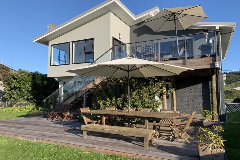 Photo of property in 68 Harper Road, Waimarama, Havelock North, 4294