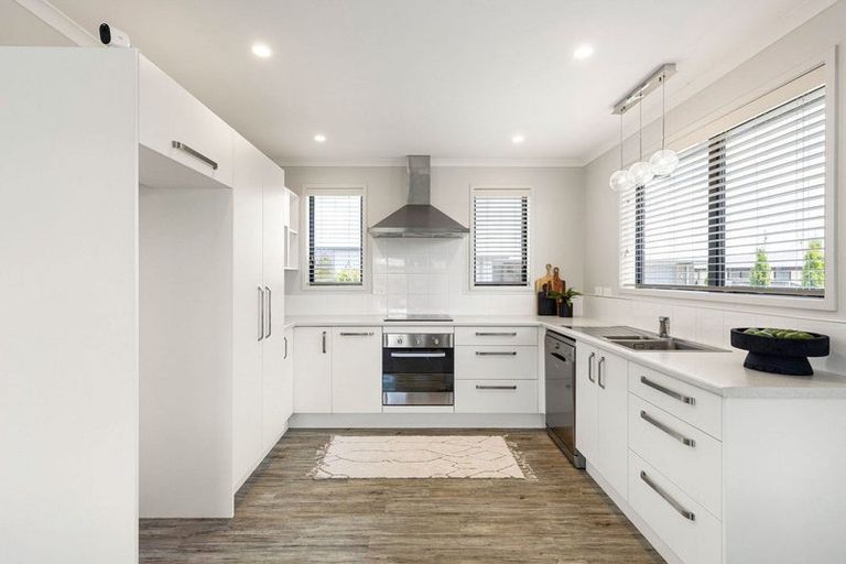 Photo of property in 40 Jarrett Terrace, Leamington, Cambridge, 3432