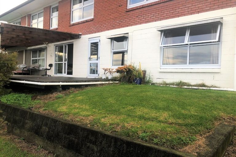 Photo of property in 31 Belmont Terrace, Milford, Auckland, 0620