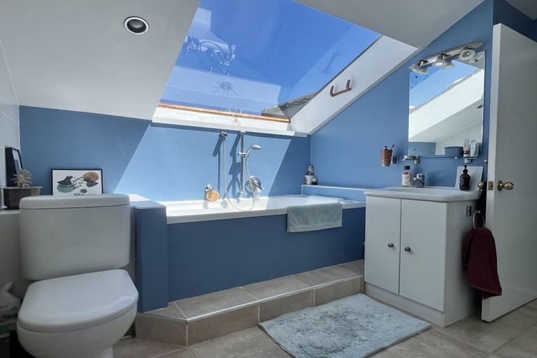 Photo of property in 15 Kerr Street, Devonport, Auckland, 0624