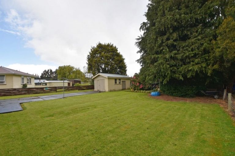 Photo of property in 11 Queen Street, Otautau, 9610
