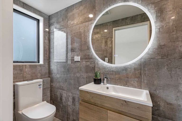 Photo of property in 3/68 Smythe Road, Henderson, Auckland, 0612