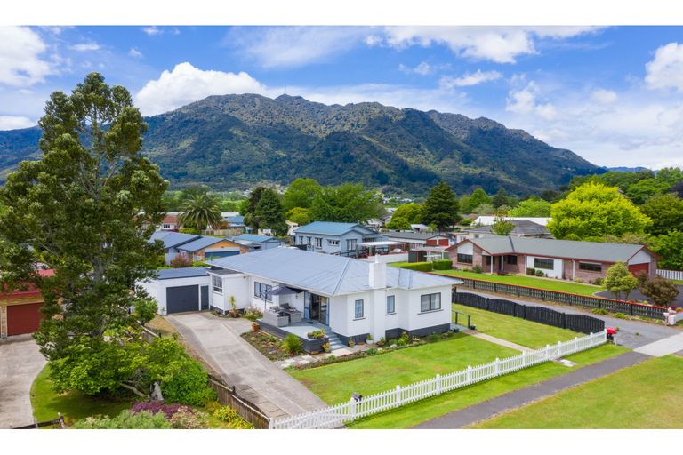Photo of property in 86 Stanley Avenue, Te Aroha, 3320