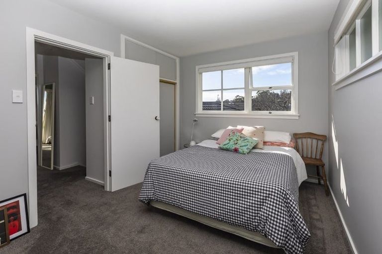 Photo of property in 2/35a Hackthorne Road, Cashmere, Christchurch, 8022