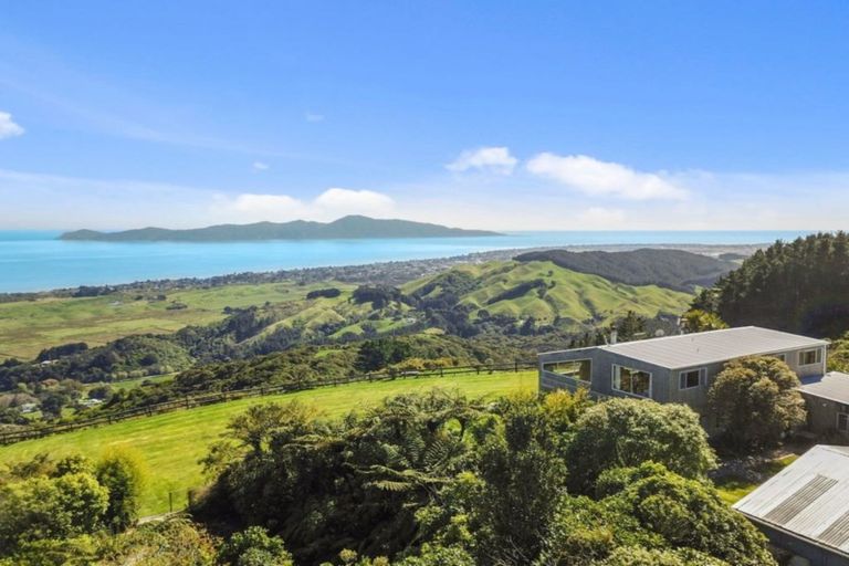 Photo of property in 198-200 Maungakotukutuku Road, Paraparaumu, 5032