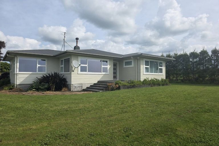 Photo of property in 86 Hill Road, Kaimiro, New Plymouth, 4371