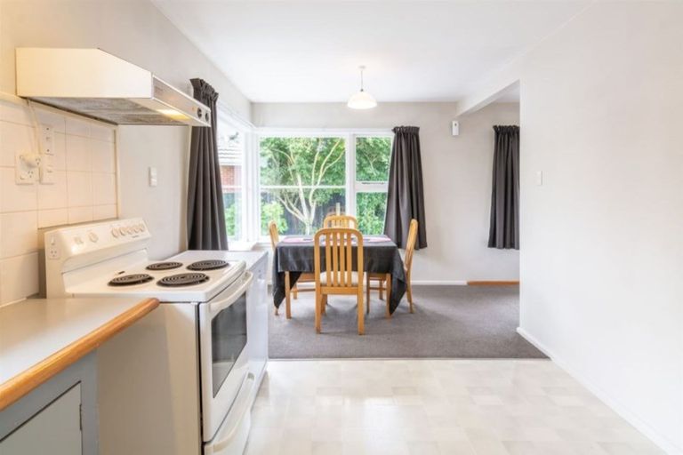 Photo of property in 1 Dalton Place, Burnside, Christchurch, 8053