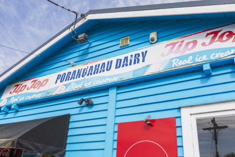 Photo of property in 11 Abercromby Street, Porangahau, 4293