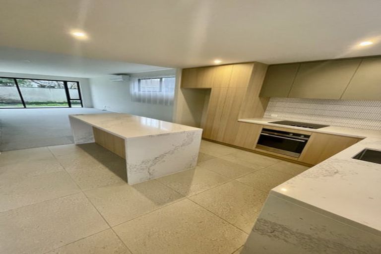 Photo of property in 15d Cuba Street, Petone, Lower Hutt, 5012