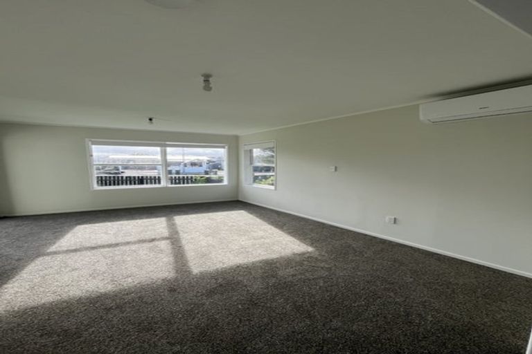 Photo of property in 11 Tiari Place, Mangere East, Auckland, 2024