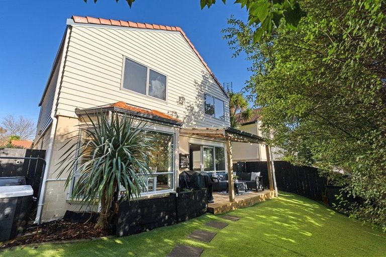 Photo of property in 4b Voyager Drive, Gulf Harbour, Whangaparaoa, 0930