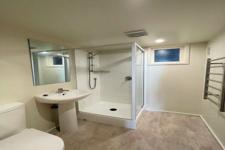 Photo of property in Embassy Court, 72 Brougham Street, Mount Victoria, Wellington, 6011