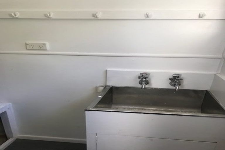 Photo of property in 3 Lancelot Road, Orewa, 0931