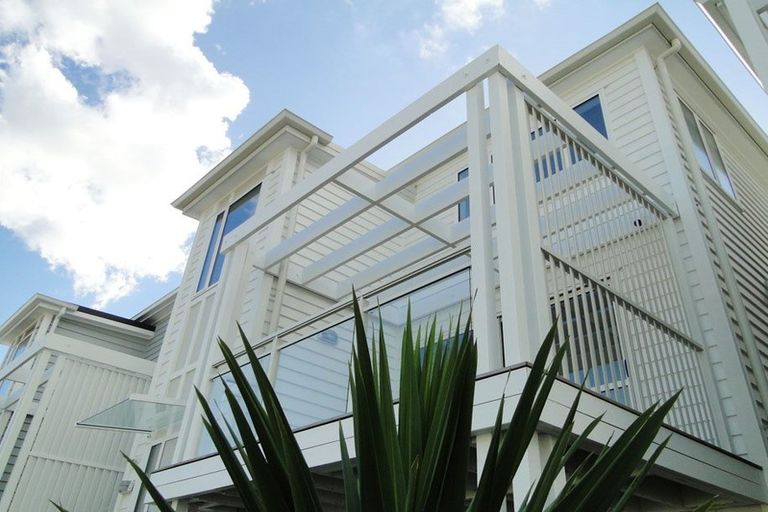 Photo of property in 90 Arrowsmith Drive, Flat Bush, Auckland, 2019