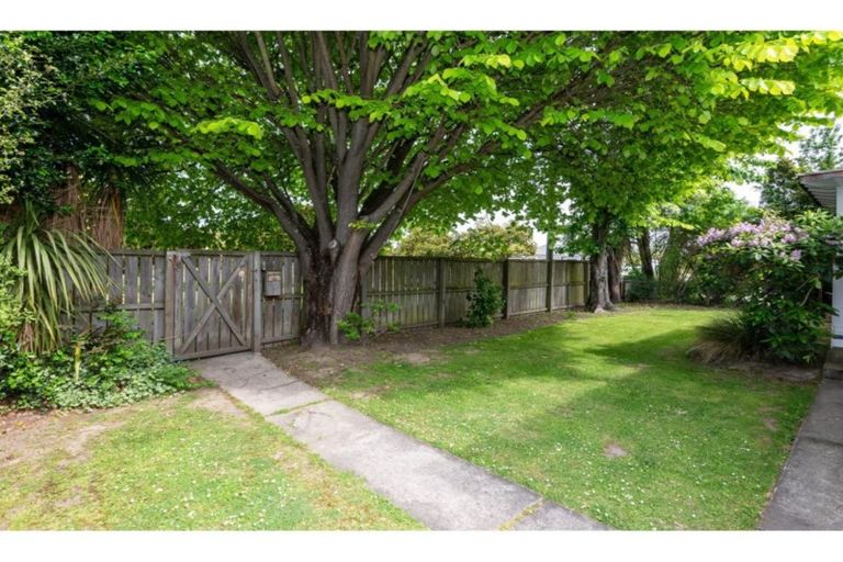 Photo of property in 37 Speight Street, Mairehau, Christchurch, 8013