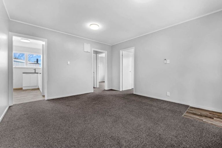 Photo of property in 1/116 Beaumonts Way, Manurewa, Auckland, 2102