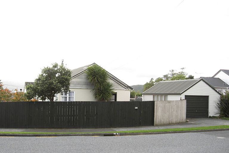 Photo of property in 38 Cleland Crescent, Naenae, Lower Hutt, 5011