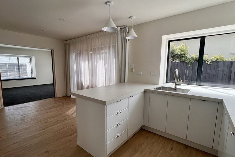 Photo of property in 82a Browns Road, St Albans, Christchurch, 8014