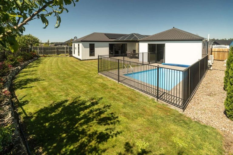 Photo of property in 17 Redhaven Rise, Netherby, Ashburton, 7700