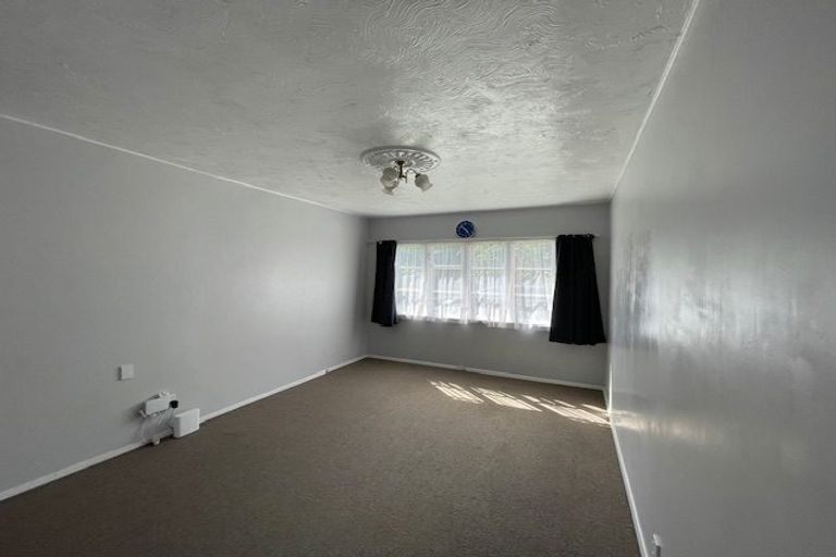 Photo of property in 96 Naenae Road, Naenae, Lower Hutt, 5011
