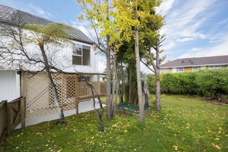 Photo of property in 7/108 West Coast Road, Glen Eden, Auckland, 0602