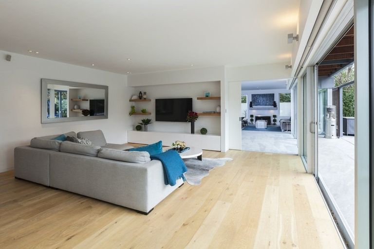 Photo of property in 8 Saint Barnabas Lane, Fendalton, Christchurch, 8052