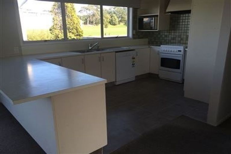 Photo of property in 83 Aberdeen Road, Castor Bay, Auckland, 0620